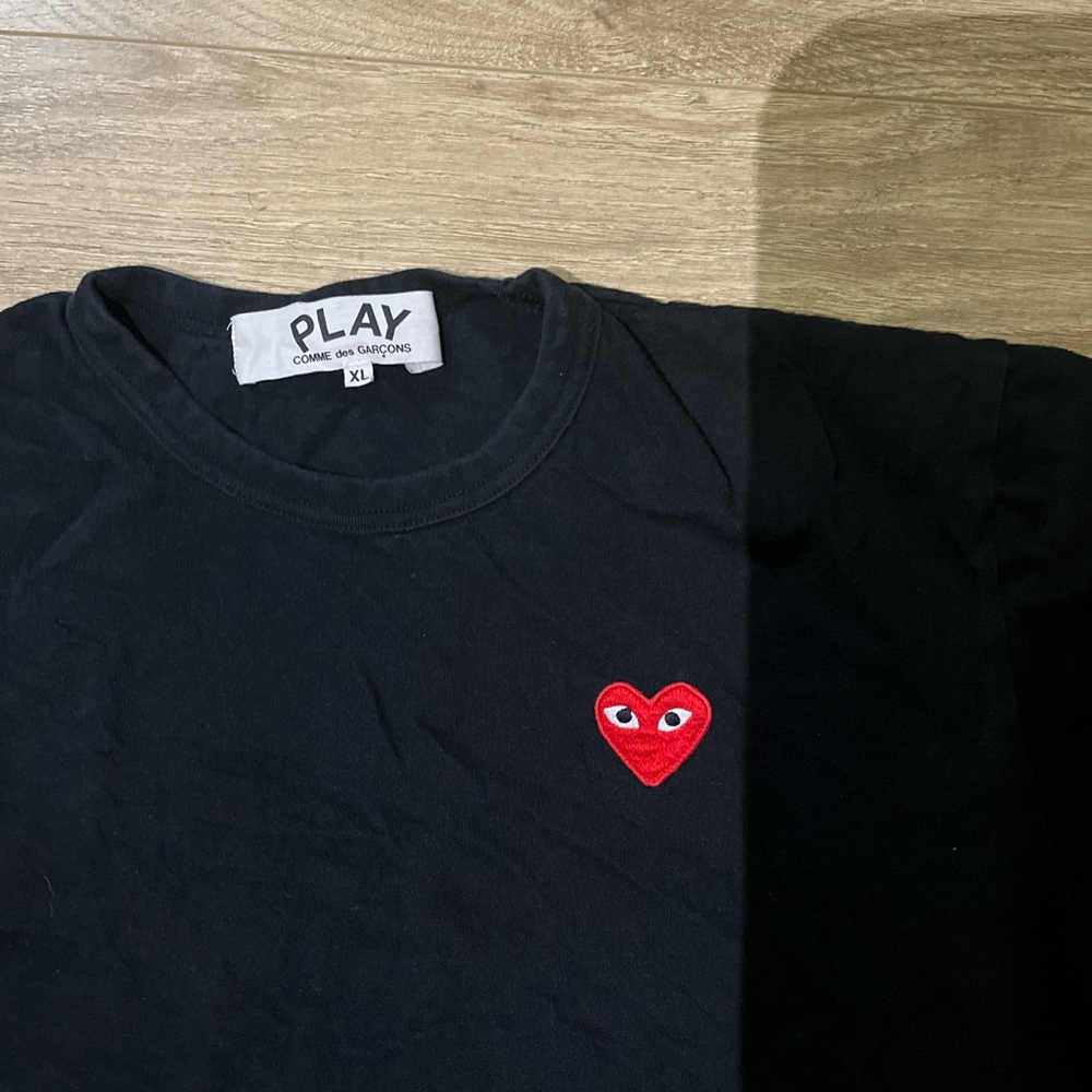 COMME DES GARÇON T-SHIRT, SIZE XL, BLACK